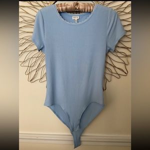 Short sleeve bodysuit